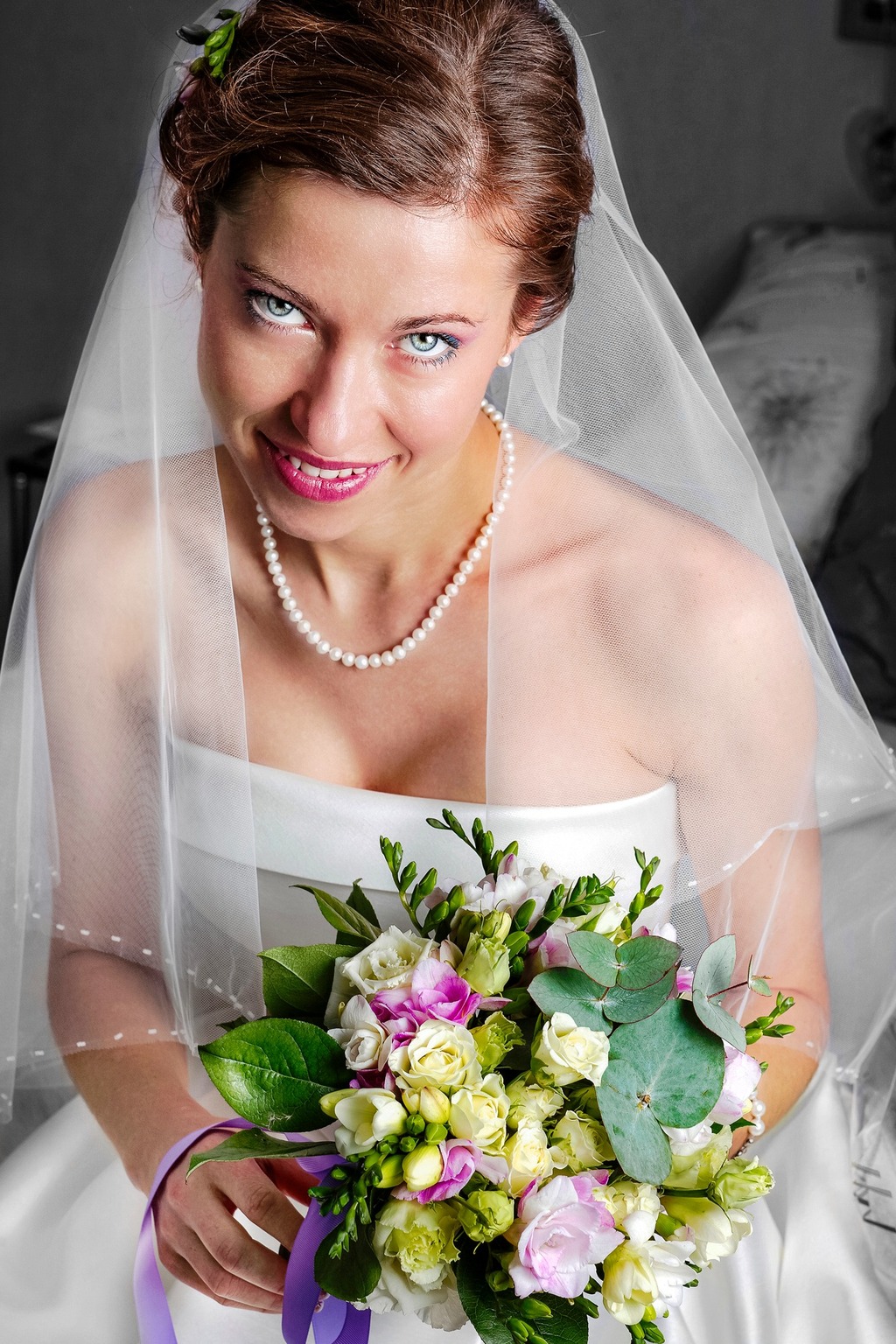 Portrait de mariée avec bouquet photographié à Mont-de-Marsan